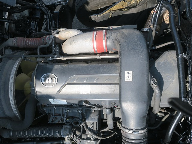 中古トラック UDトラックストラクタヘッド #13