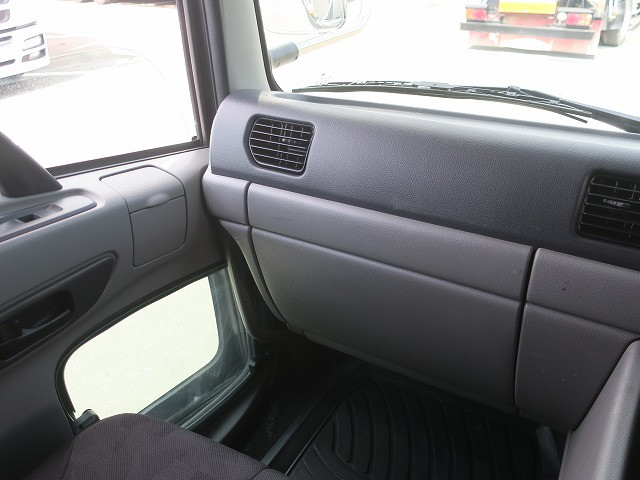 中古トラック UDトラックストラクタヘッド #15