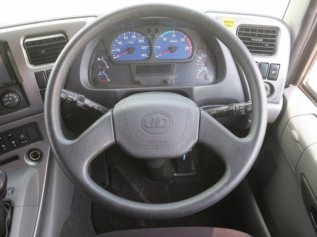 中古トラック UDトラックストラクタヘッド #16