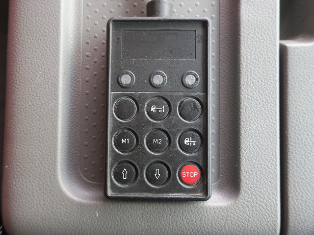 中古トラック UDトラックストラクタヘッド #22