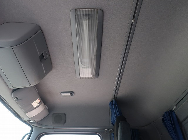 中古トラック UDトラックス平ボディアルミブロック #24