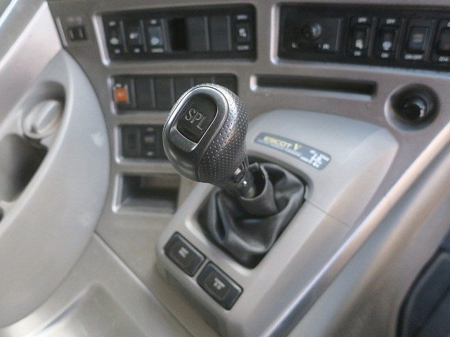 中古トラック UDトラックストラクタヘッド #18