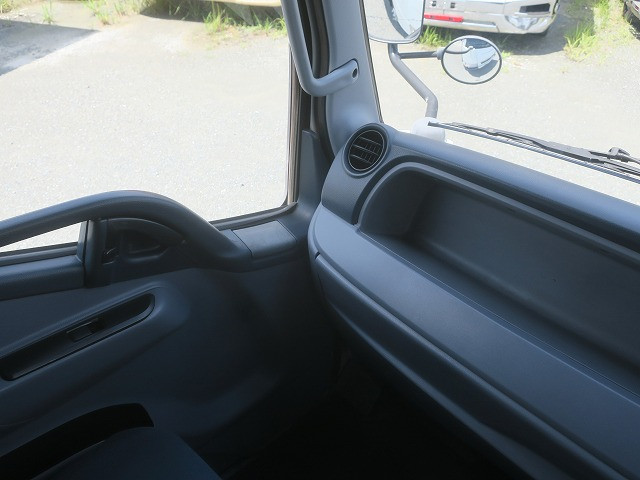 中古トラック 三菱ふそうアルミバン #12