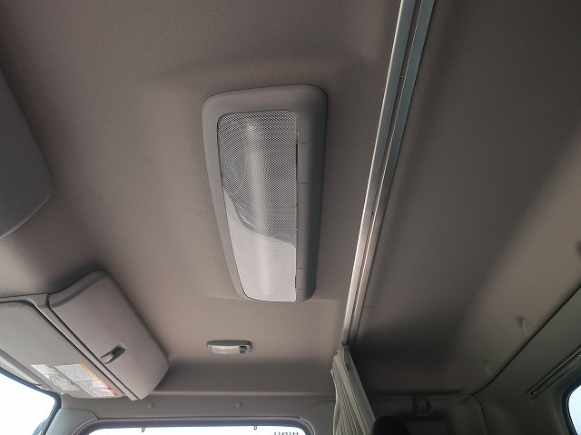 中古トラック 日野冷凍バン #24