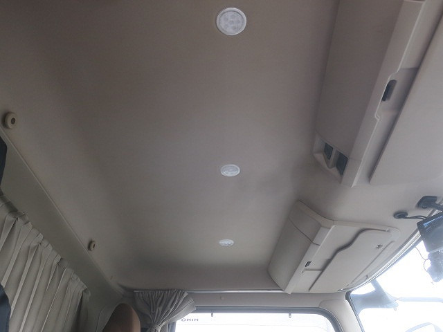 中古トラック 日野冷凍バン ＃24