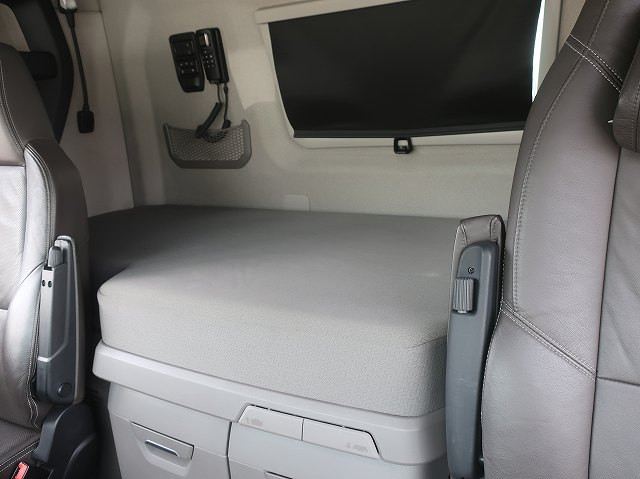 中古トラック スカニアトラクタヘッド ＃23