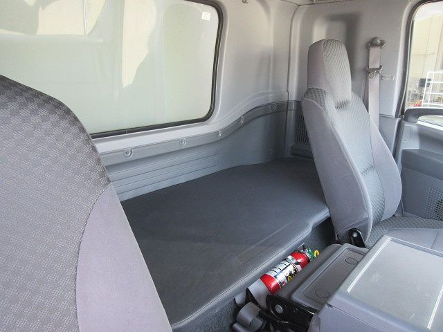 中古トラック いすゞアルミウィング #23