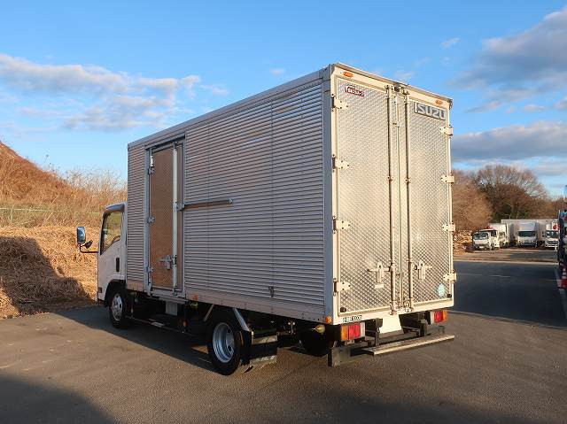 中古トラック いすゞアルミバン ＃4