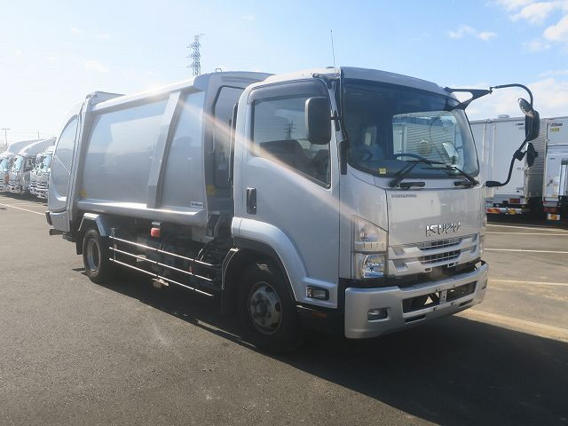 中古トラック いすゞパッカー車(塵芥車) #2
