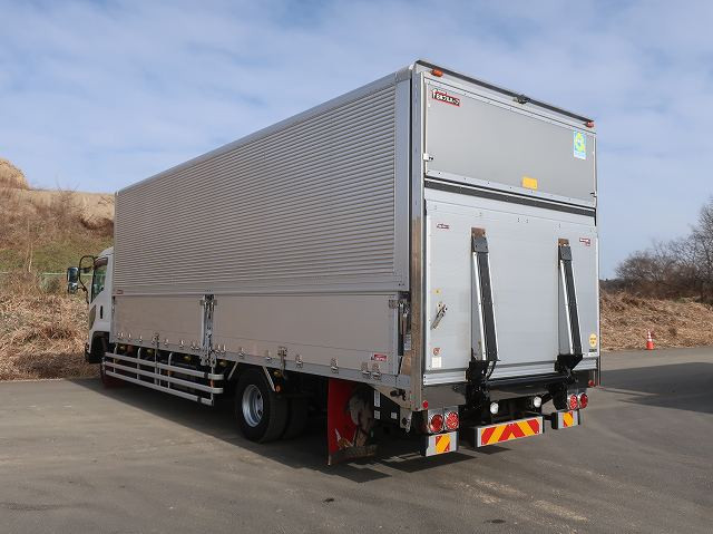 中古トラック いすゞアルミウィング ＃4